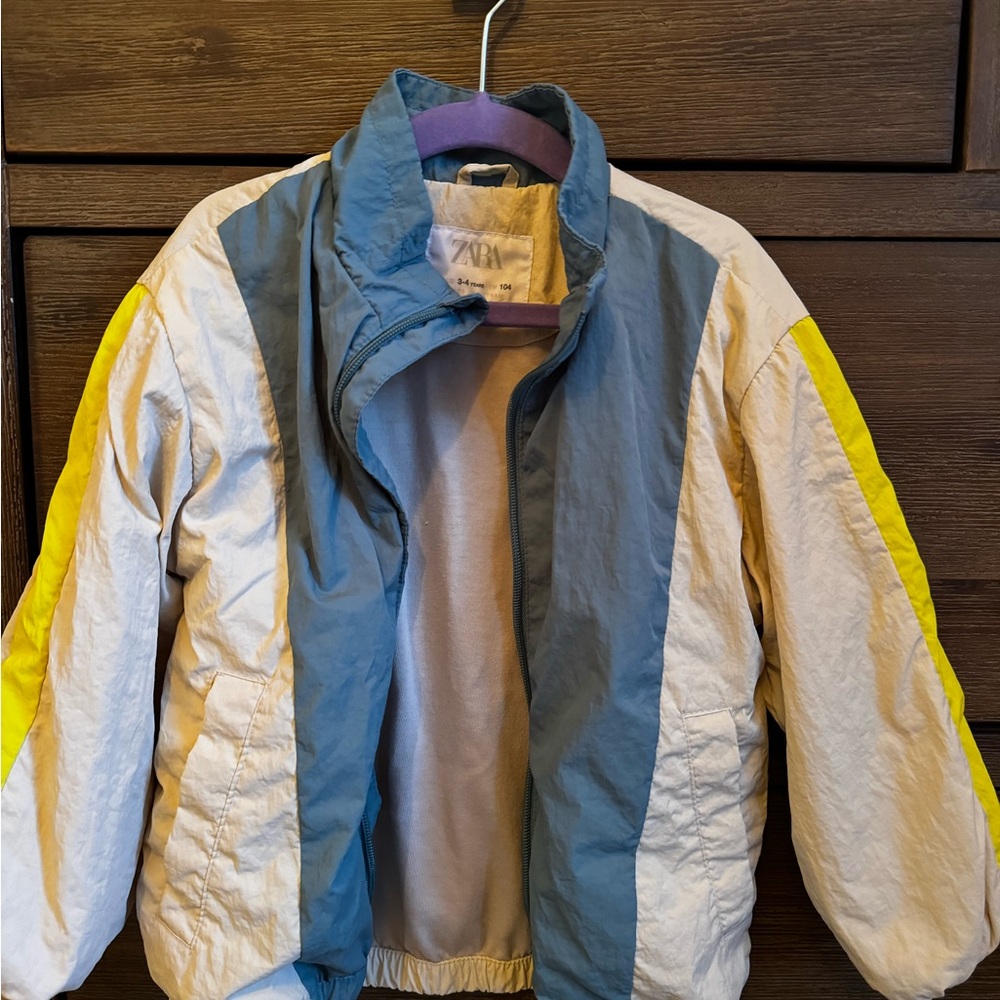 Zara toddler windbreaker size 3/4